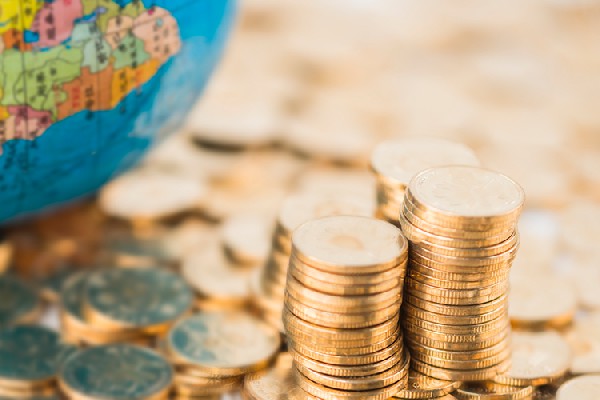 俄罗斯央行宣布下调基准利率至16%